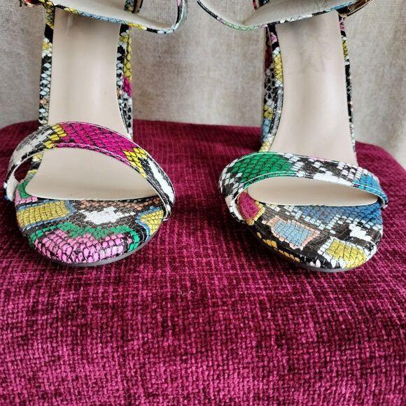 Women's Multicolor Snakeskin Ankle Strap Block Heel Sandal Size 39 - Picture 2 of 9